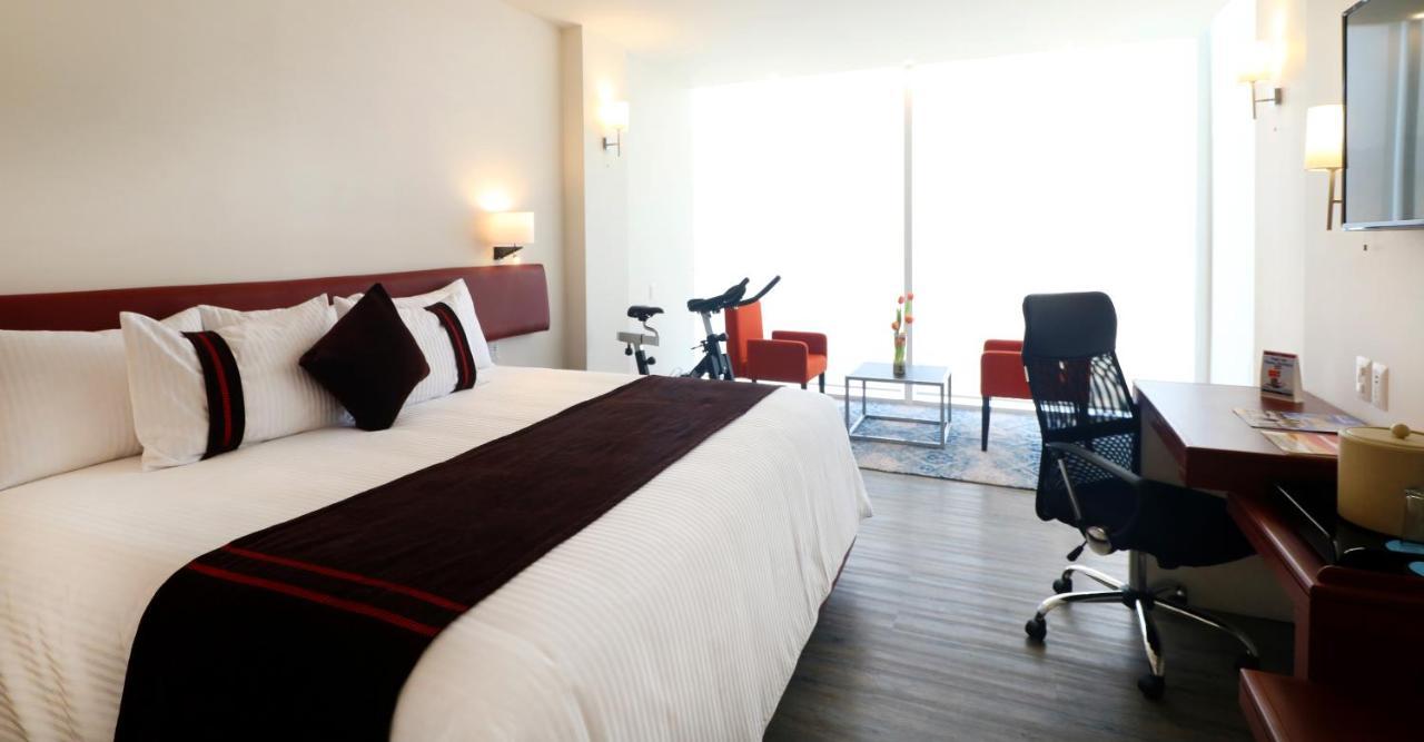 Mision Express San Juan Del Rio Hotel Bagian luar foto
