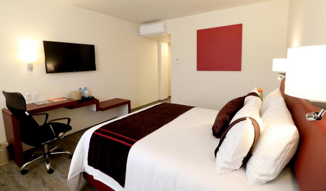 Mision Express San Juan Del Rio Hotel Bagian luar foto